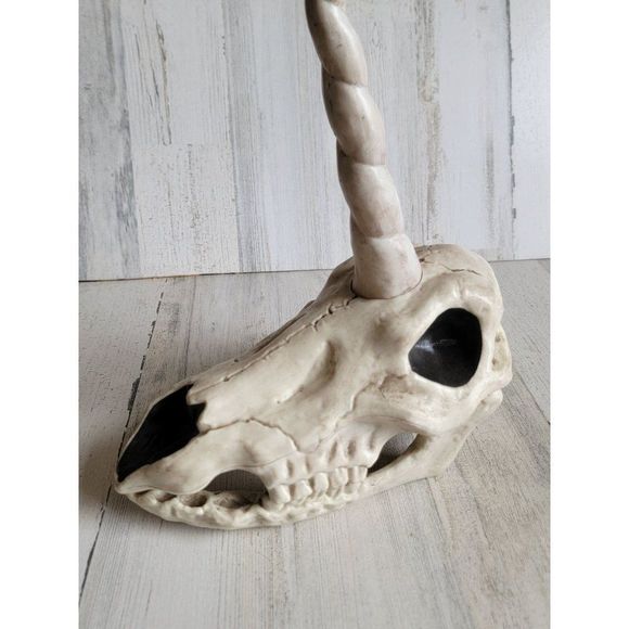 Crazy bonez unicorn head skeleton scary Halloween prop decor - Picture 2 of 13